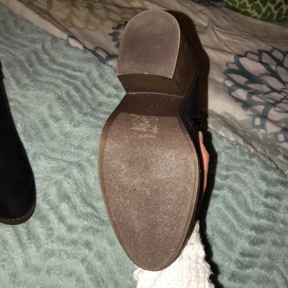 Black booties - Picture 2 of 2